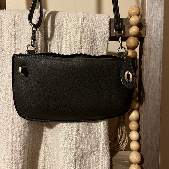 Joy Susan vegan Mini Crossbody Wristlet Clutch in shadow grey - Picture 8 of 11